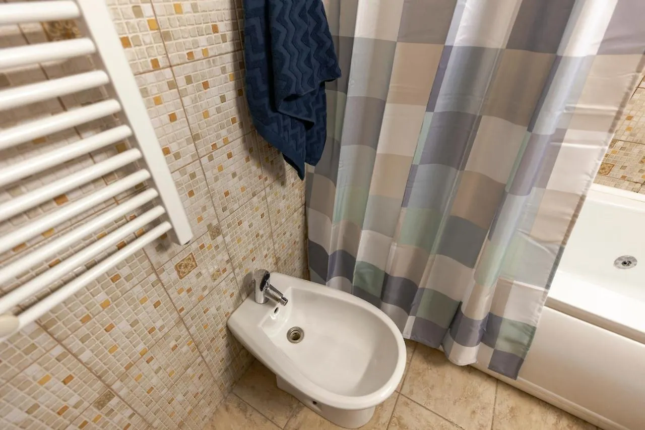 Apartament 13 Septembrie Apt, Near Marriott Bucureşti