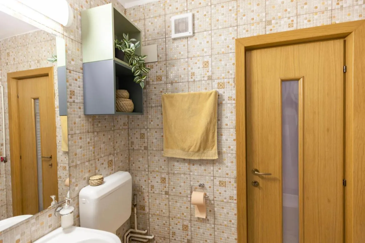 13 Septembrie Apt, Near Marriott Bucureşti 0*,